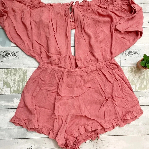 ⭐️NEW⭐️ TOPSHOP Lightweight Boho Ruffled Romper - Picture 9 of 11